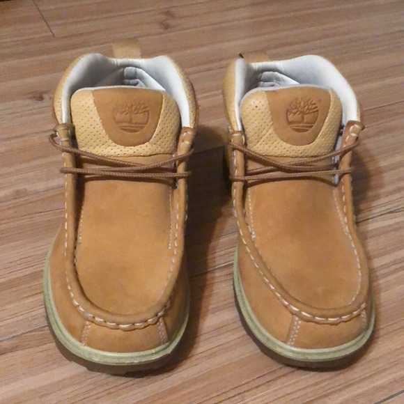 Timberland tan style shoe/boot - Picture 2 of 16